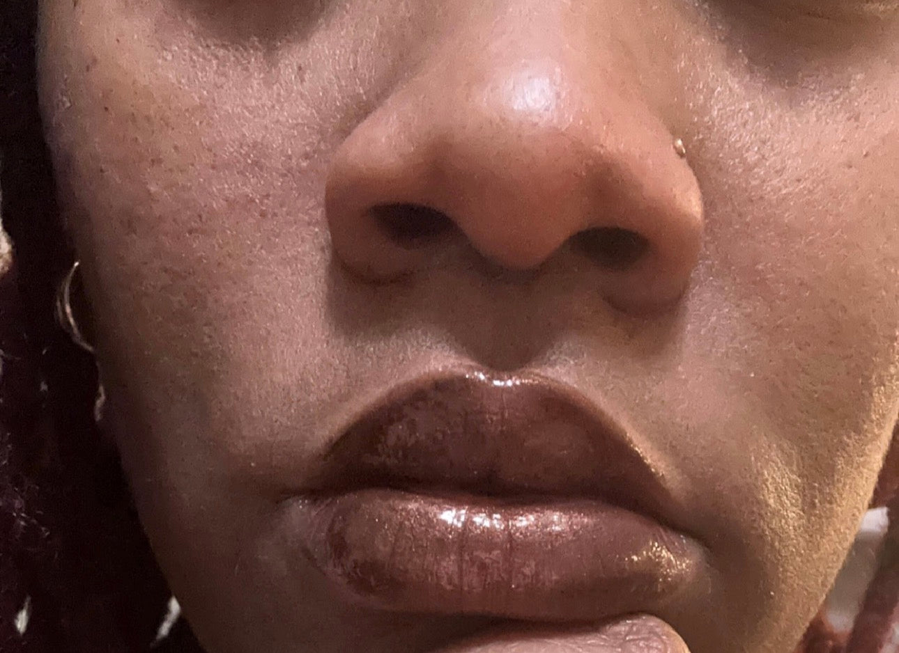 Chestnut Lip Glaze 8 ml wand tube