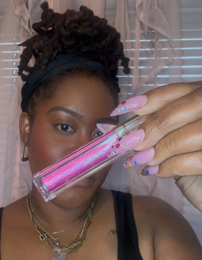 Savage Lip Glaze 8 ml Wand Tube.