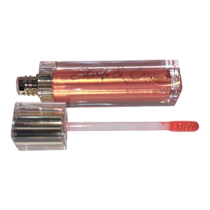 Georgia Peach 8 ml Lip Glaze Wand Tube.